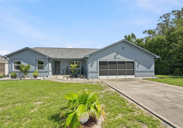 Photo 2 of Single family home for sale at 13323 Steves Ct, Spring Hill, FL 34609 | MLS# TB8532033 | Listing updated on 2026-09-17
