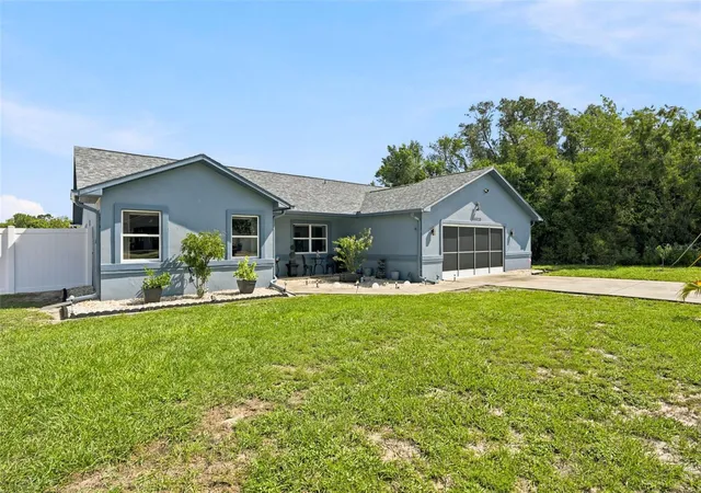 Photo 3 of Single family home for sale at 13323 Steves Ct, Spring Hill, FL 34609 | MLS# TB8532033 | Listing updated on 2026-09-17
