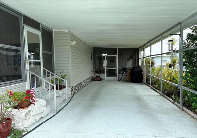 Photo 2 of Manufactured home for sale at 2777 Indianwood Dr, North Fort Myers, FL 33917 | MLS# A4700849 | Listing updated on 2026-07-24