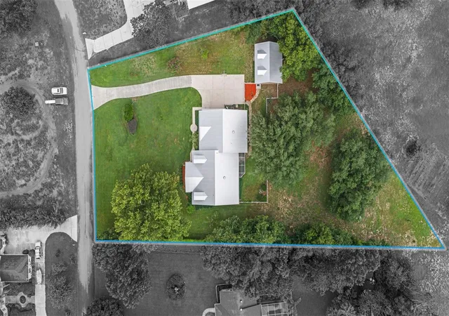 Photo 3 of Single family home for sale at 12728 Cynthia Ln, Clermont, FL 34715 | MLS# O6427578 | Listing updated on 2026-09-02