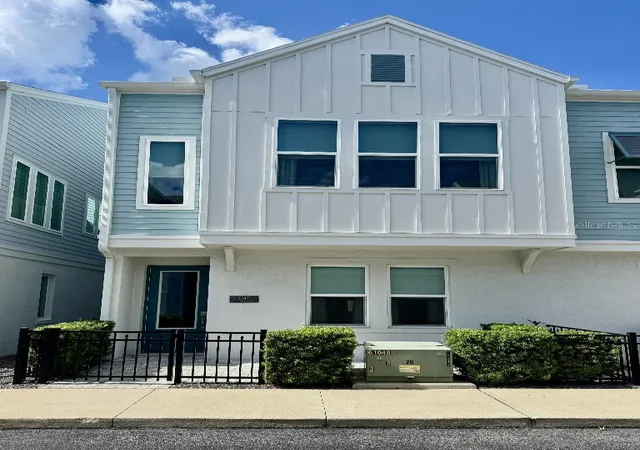 Photo 1 of Townhouse for sale at 2317 Lindstrom St, Sarasota, FL 34237 | MLS# TB8532054 | Listing updated on 2026-08-07