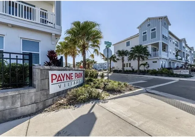 Photo 2 of Townhouse for sale at 2317 Lindstrom St, Sarasota, FL 34237 | MLS# TB8532054 | Listing updated on 2026-08-07