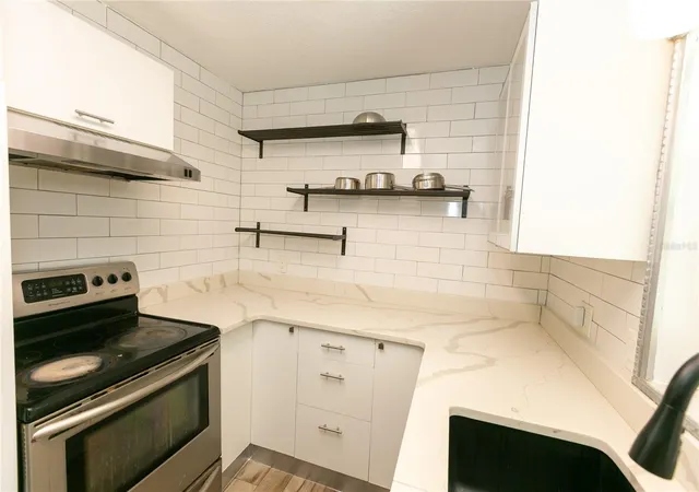 Photo 4 of Single family home for sale at 3562 Bougainvillea Dr, Winter Park, FL 32792 | MLS# O6427582 | Listing updated on 2026-09-13