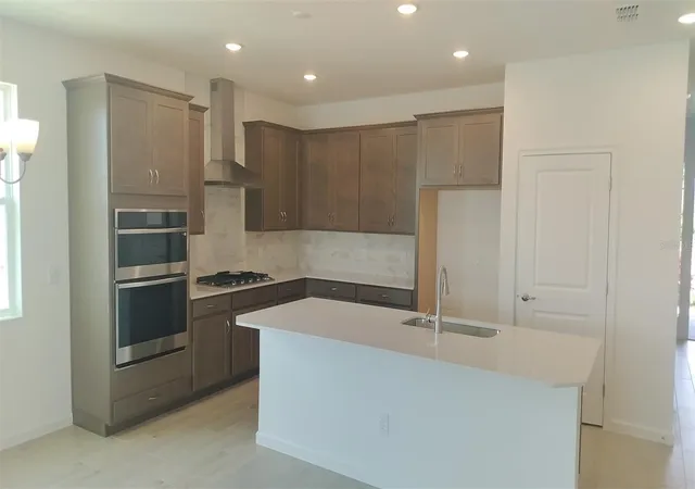 4th image of 2240 Sirena Ln, Mount Dora, FL 32757 | MLS# O6427587