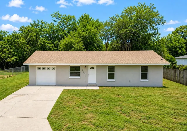 Photo 1 of Single family home for sale at 324 Queen Ave, Oviedo, FL 32765 | MLS# O6427591 | Listing updated on 2026-09-15