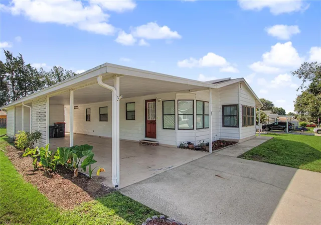1st image of 8145 Sw 64th Ave, Ocala, FL 34476 | MLS# OM729060