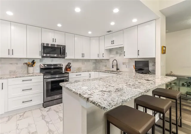 Photo 3 of Condo for sale at 4 Belleview Blvd #205, Belleair, FL 33756 | MLS# TB8532074 | Listing updated on 2026-09-07