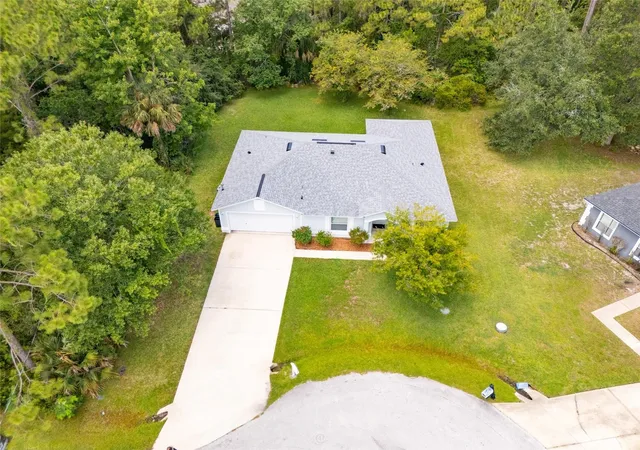 Photo 3 of Single family home for sale at 19 Burrell Pl, Palm Coast, FL 32137 | MLS# FC320156 | Listing updated on 2026-10-03