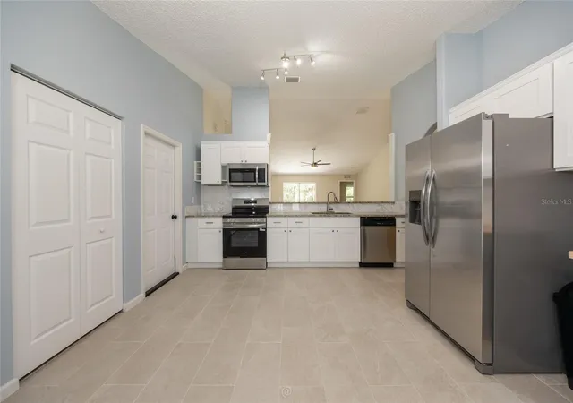 Photo 4 of Single family home for sale at 19 Burrell Pl, Palm Coast, FL 32137 | MLS# FC320156 | Listing updated on 2026-10-03