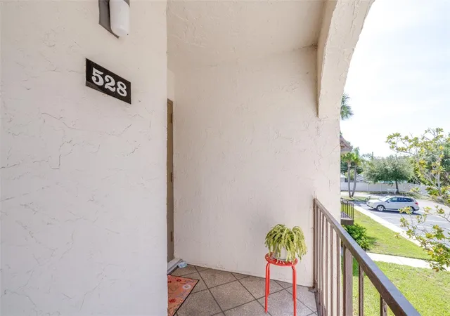 5th image of 7701 Starkey Rd #528, Seminole, FL 33777 | MLS# TB8532080