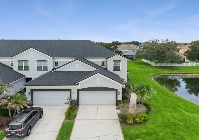 Photo 1 of Townhouse for sale at 1431 Shallcross Ave, Orlando, FL 32828 | MLS# O6427604 | Listing updated on 2026-08-30