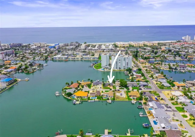 Photo 3 of Single family home for sale at 6360 2nd Palm Point, St Petersburg, FL 33706 | MLS# TB8532094 | Listing updated on 2026-09-28