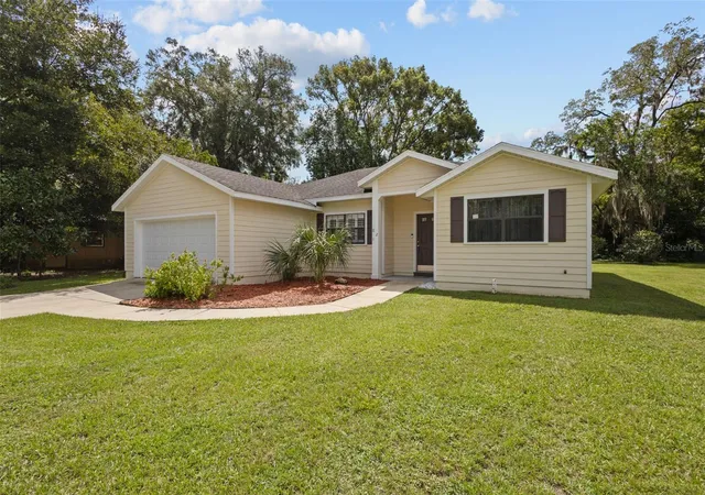 Photo 1 of Single family home for sale at 821 Nw 7th Avenue, Gainesville, FL 32601 | MLS# GC542181 | Listing updated on 2026-10-05