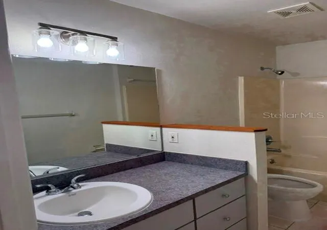 14th image of 821 Nw 7th Ave, Gainesville, FL 32601 | MLS# GC542181