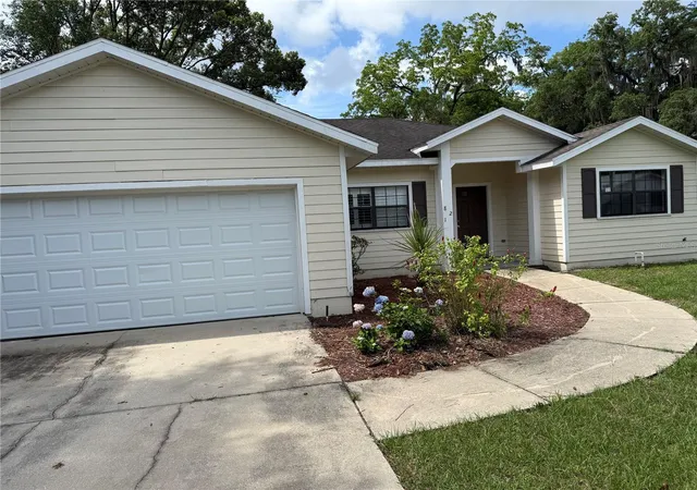 4th image of 821 Nw 7Th Ave, Gainesville, FL 32601 | MLS# GC542181