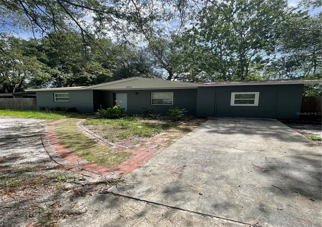 Photo 2 of Single family home for sale at 3803 Ne 13th Street, Gainesville, FL 32609 | MLS# NS1088804 | Listing updated on 2026-08-28