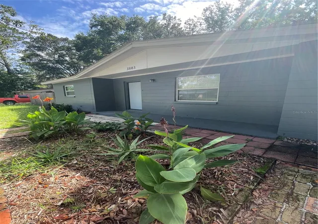 Photo 3 of Single family home for sale at 3803 Ne 13th Street, Gainesville, FL 32609 | MLS# NS1088804 | Listing updated on 2026-08-28