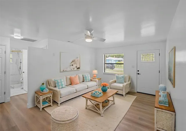 3rd image of 1781 Apache Trl, Clearwater, FL 33755 | MLS# TB8532107