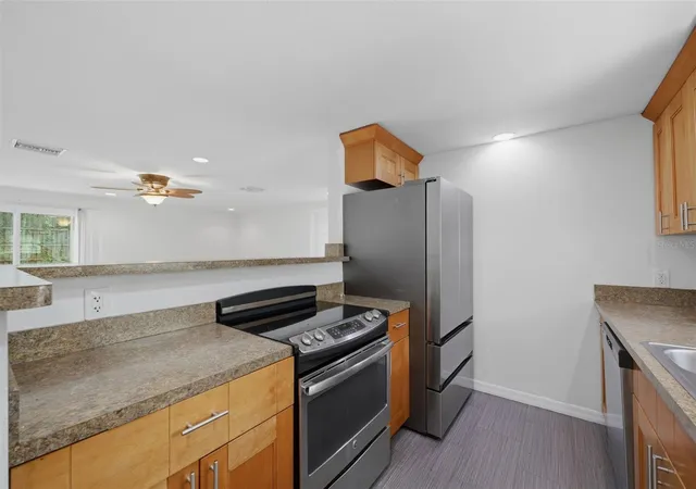 4th image of 2804 Applewood Dr, Clearwater, FL 33759 | MLS# W7887924