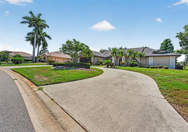 Photo 3 of Single family home for sale at 2941 Wilderness Blvd E, Parrish, FL 34219 | MLS# TB8532123 | Listing updated on 2026-07-24