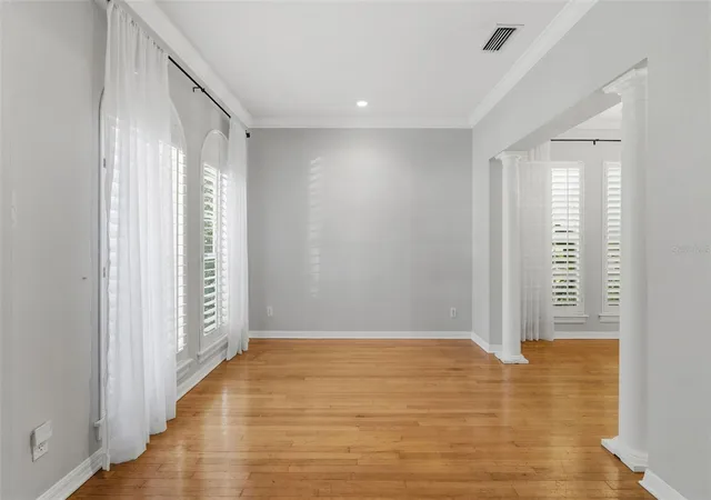 Photo 4 of Single family home for sale at 3710 W Leona St, Tampa, FL 33629 | MLS# TB8532124 | Listing updated on 2026-10-01