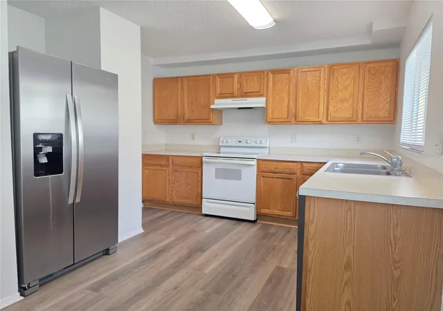 4th image of 1410 Oakford Ct, Brandon, FL 33511 | MLS# TB8532127