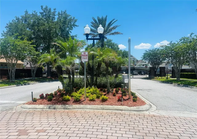 Photo 2 of Single family home for sale at 2530 Sand Arbor Cir, Orlando, FL 32824 | MLS# S5154297 | Listing updated on 2026-07-26