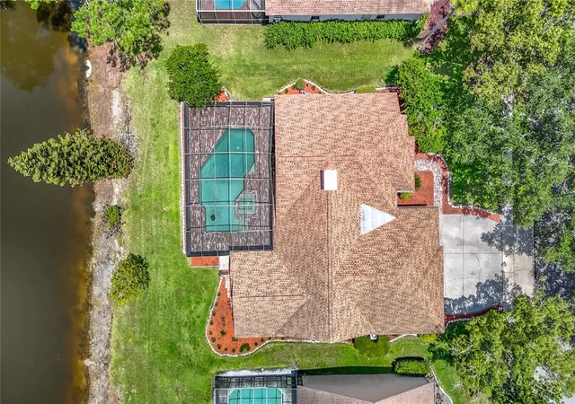 Photo 3 of Single family home for sale at 16040 Penwood Dr, Tampa, FL 33647 | MLS# TB8532133 | Listing updated on 2026-09-05