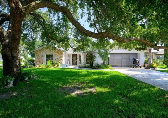 Photo 2 of Single family home for sale at 30 Fernham Ln, Palm Coast, FL 32137 | MLS# FC320159 | Listing updated on 2026-09-08