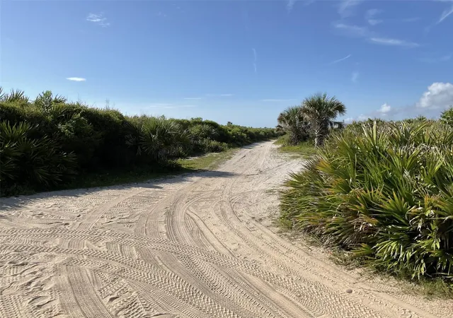 Photo 3 of Single family home for sale at 11 Sweet Bay Dr, Palm Coast, FL 32137 | MLS# FC320160 | Listing updated on 2026-10-28