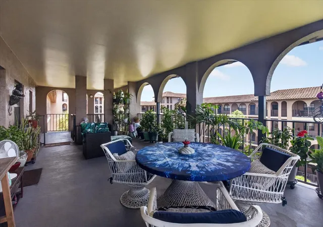 Listing Photo 5 - Condo for sale in building located at 6100 Gulfport Blvd S, Gulfport, FL 33707 - Unit #401