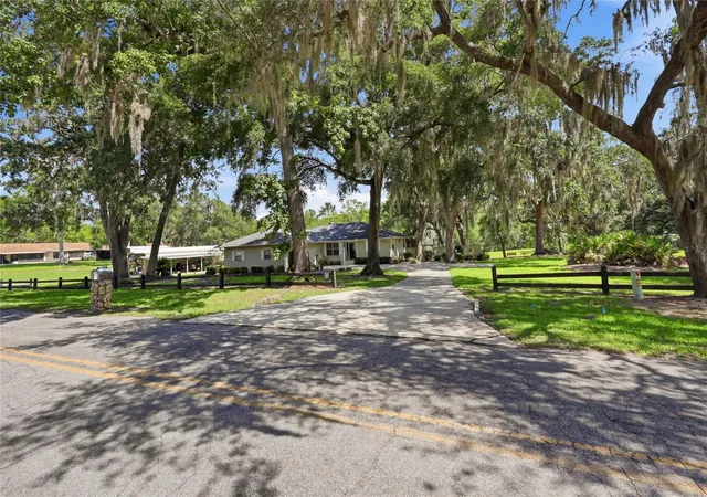 Photo 4 of Single family home for sale at 561 SE 28th Street, Melrose, FL 32666 | MLS# GC542185 | Listing updated on 2026-08-15