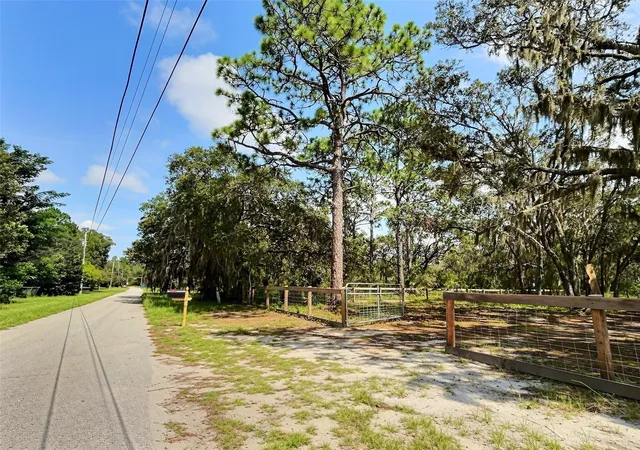 Photo 3 of Manufactured home for sale at 13354 Tyrone St, Hudson, FL 34667 | MLS# A4700877 | Listing updated on 2026-09-16