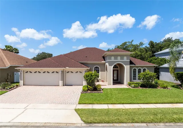 Photo 2 of Single family home for sale at 856 Timber Isle Dr, Orlando, FL 32828 | MLS# O6427656 | Listing updated on 2026-10-08