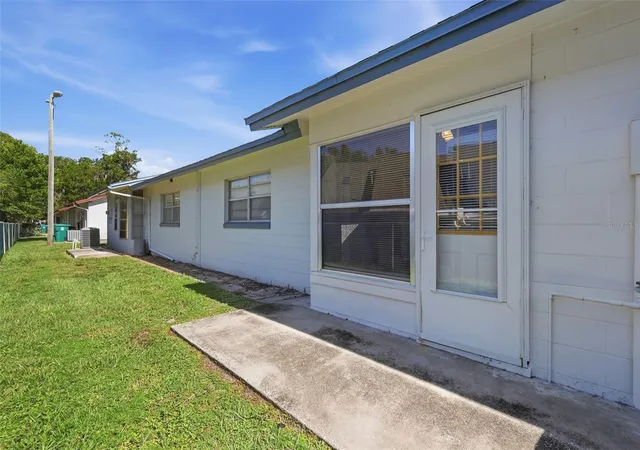 2nd image of 151 N Hl Ave, DELAND, FL 32724