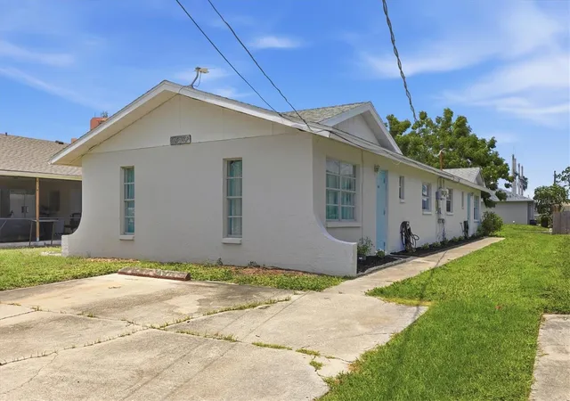 Multi family home for sale at 1805 Marbeth St #1805/1807, SARASOTA, FL 34231 | MLS# A4700880
