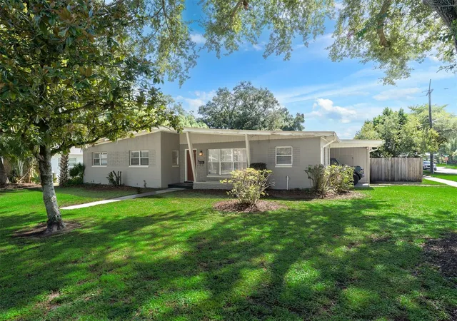 Photo 3 of Single family home for sale at 1209 S Crystal Lake Dr, Orlando, FL 32806 | MLS# O6427657 | Listing updated on 2026-10-07