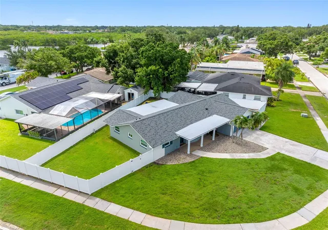 44th image of 1950 Arvis Cir W, Clearwater, FL 33764 | MLS# TB8532164