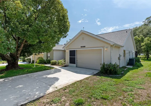 2nd image of 978 W Colbert Ct, Beverly Hills, FL 34465 | MLS# OM729076
