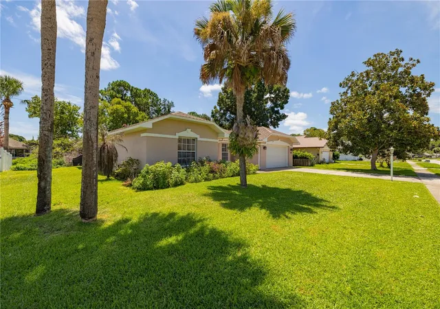Photo 3 of Single family home for sale at 4585 Miles Dr, Port Orange, FL 32127 | MLS# O6427674 | Listing updated on 2026-10-08