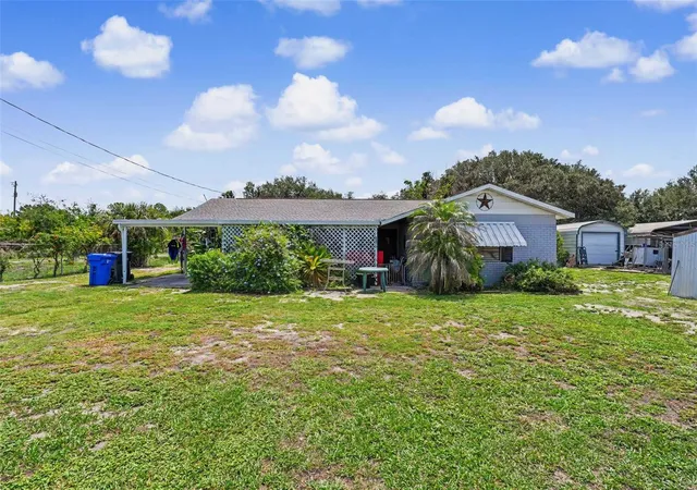 Photo 3 of Single family home for sale at 12102 Bullfrog Crk Rd, Gibsonton, FL 33534 | MLS# TB8532179 | Listing updated on 2026-09-03