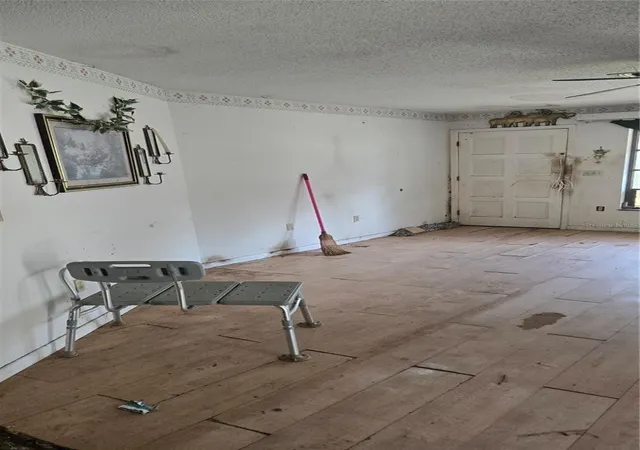 3rd image of 220 Mount Pleasant Rd, Nokomis, FL 34275 | MLS# N6145128