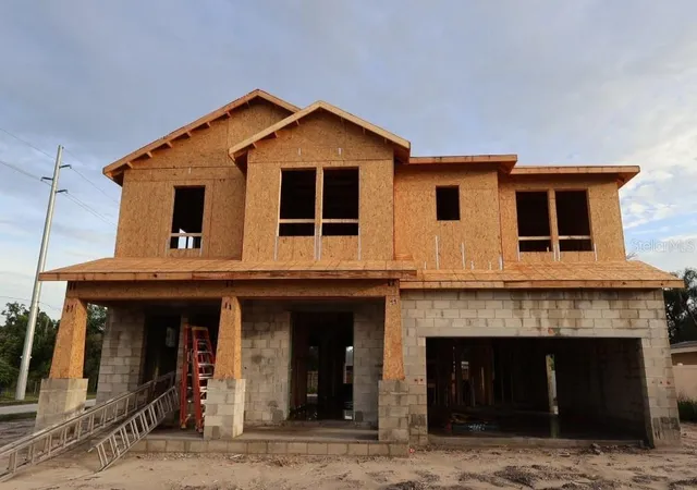 Photo 1 of Sale Pending at 4002 W Gray St, Tampa, FL 33609 | MLS# TB8532197 | Listing updated on 2026-09-11