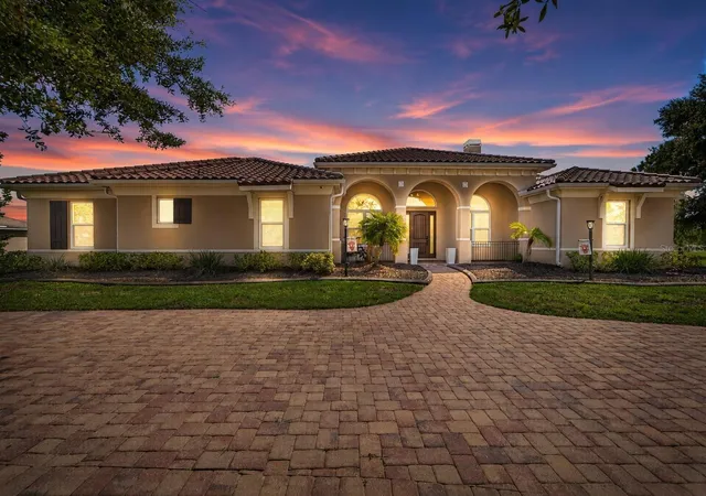 Single family home for sale at 5207 Lake Venice Dr, WIMAUMA, FL 33598 | MLS# TB8532203