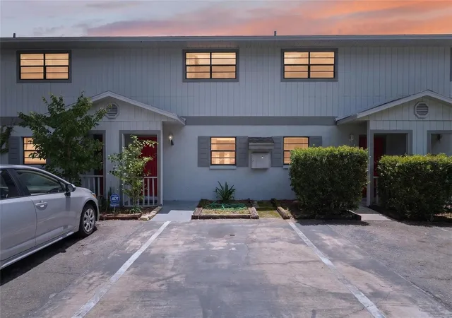 Photo 3 of Condo for sale at 4123 Sw 15th Place #2, Gainesville, FL 32607 | MLS# GC542191 | Listing updated on 2026-07-30