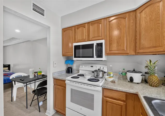 Photo 4 of Condo for sale at 4123 SW 15th Place #2, Gainesville, FL 32607 | MLS# GC542191 | Listing updated on 2026-07-30