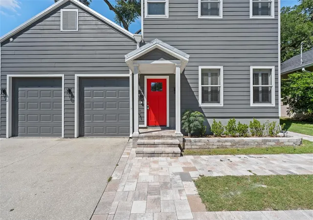 Photo 2 of Single family home for sale at 1513 E Park Cir, Tampa, FL 33610 | MLS# TB8532211 | Listing updated on 2026-09-28