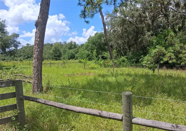 1st image of 409 County Road 542e, Bushnell, FL 33513 | MLS# G5115468