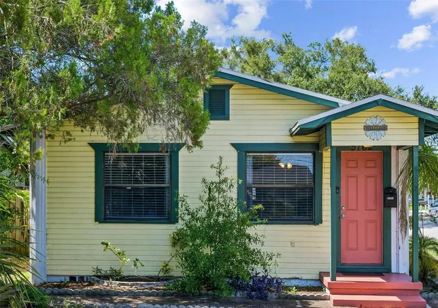 Photo 1 of Single family home for sale at 5762 2nd Avenue N, Saint Petersburg, FL 33710 | MLS# O6427710 | Listing updated on 2026-08-28
