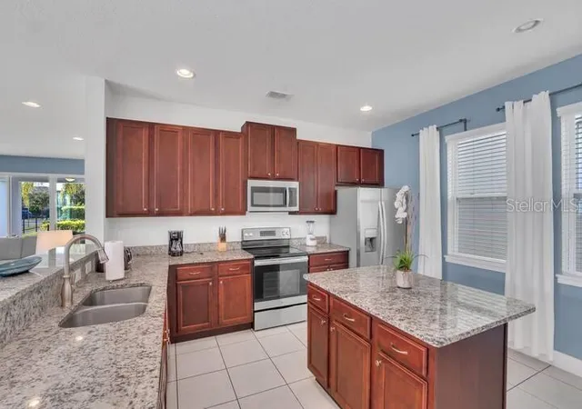 Photo 4 of Single family home for sale at 200 Pendant Ct, Kissimmee, FL 34747 | MLS# O6427714 | Listing updated on 2026-09-26